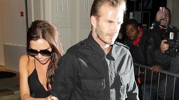 Ο περίεργος λεκές στο παντελόνι της μεθυσμένης Βικτόρια Μπέκαμ