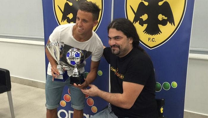 Ο Ξηροκώστας βράβευσε τον Μπουονανότε