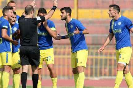 Με Ζάκυνθο η Football League