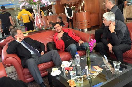 Ο Μαλαδένης στο ξενοδοχείο της ΑΕΚ