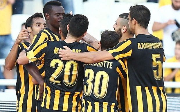 Διάβασαν την ανακοίνωση της “Θύρας 7” οι παίκτες της ΑΕΚ