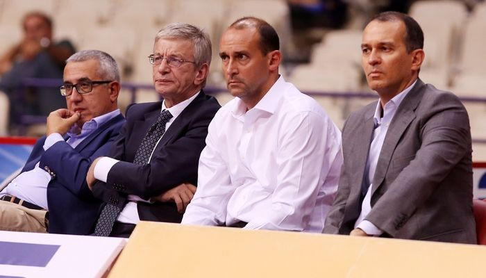 Υπό το βλέμμα των Αγγελόπουλων η προπόνηση του Ολυμπιακού