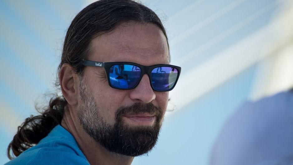 Φραγκίσκος Αλβέρτης στο Contra.gr: Είναι ακόμη ο μεγάλος αρχηγός