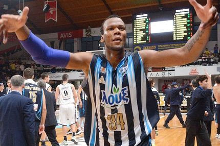 VIDEO: Το buzzer beater του Χάρις για το διπλό στην Πάτρα