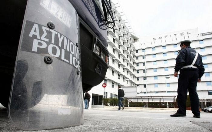 Πέταξαν μολότοφ σε σύνδεσμο του ΠΑΟΚ