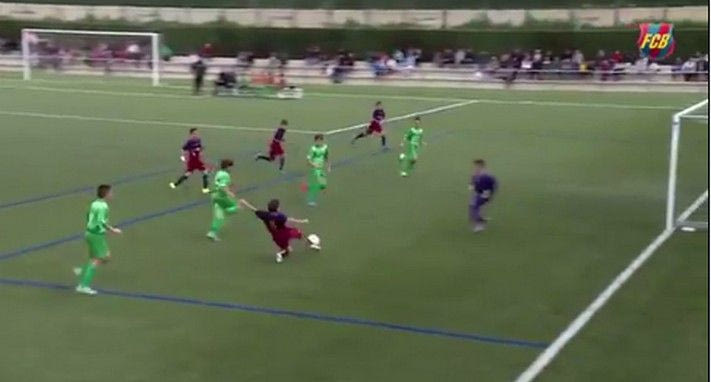 Γκολ-μαγεία από πιτσιρίκια της Masia