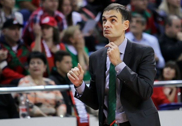H… πράσινη γραβάτα του Μπαρτζώκα