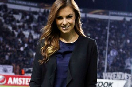 H σέξι δημοσιογράφος που “άναψε” φωτιές στην Τούμπα