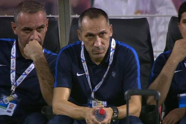 H υπογραφή των 6εκ!