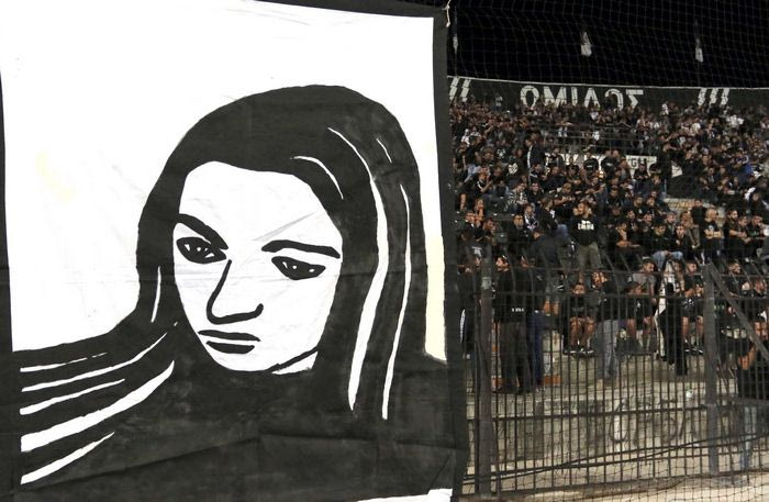 Οι προσωπογραφίες των έξι “αετόπουλων”