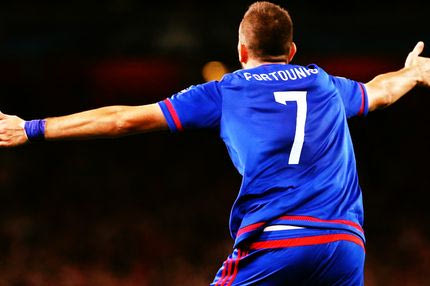 Κώστα, εδώ και έτσι να μείνεις!