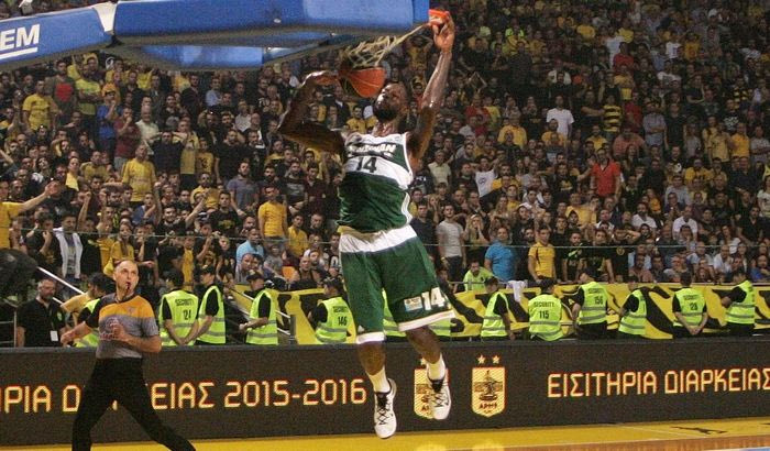 Γκιστ: “Μετάνιωσα για το λάθος μου”