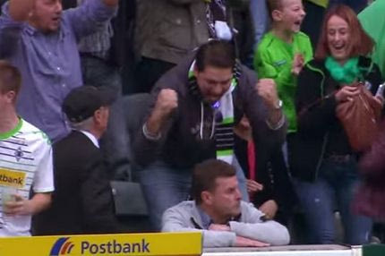 VIDEO: Χοντρή καζούρα στον Χέκινγκ από τους οπαδούς της Γκλάντμπαχ