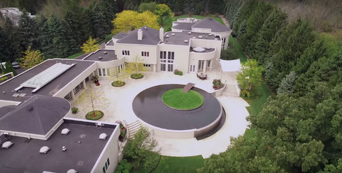 Το VIDEO που εξηγεί γιατί ο Τζόρνταν δεν μπορεί να πουλήσει το σπίτι του