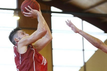 Τρίκαλα-Κηφισιά 73-76