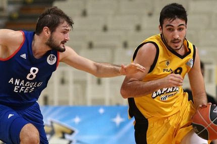 Νοκ άουτ ο Κατσίβελης