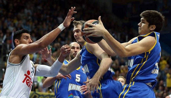 Η Χίμκι κατατρόπωσε τη Ρεάλ, ανατροπή από το -15 για τη Φενέρ