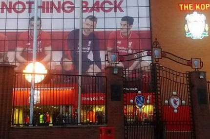 Εκκενώθηκε το Άνφιλντ για λόγους ασφαλείας