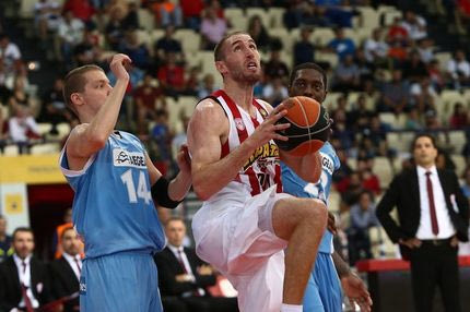 Ολυμπιακός-Κολοσσός 88-62