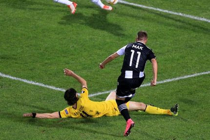 Το γκολ του Μακ επί της Ντόρτμουντ