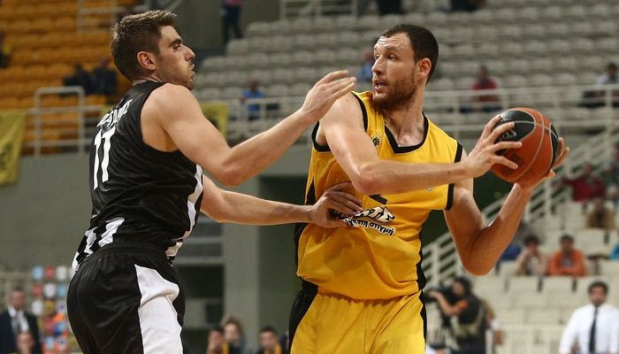 Μαυροκεφαλίδης: “Βαριά η φανέλα, αλλά βήμα-βήμα”