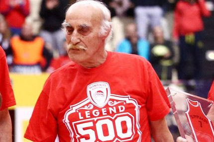 “Έφυγε” από τη ζωή ο πρώην παίκτης του Ολυμπιακού, Γιάννης Μεϊμάρης