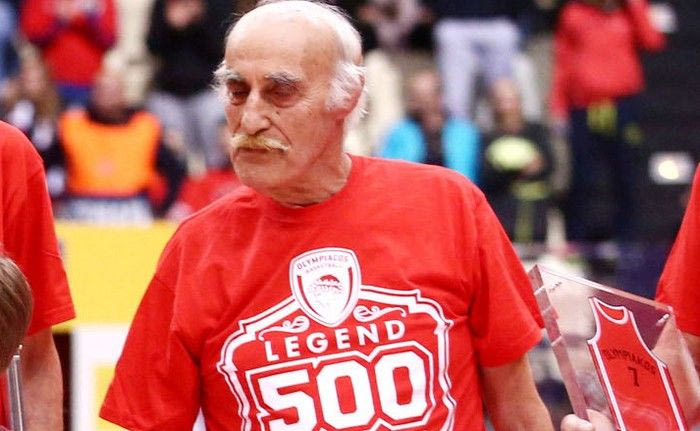 “Έφυγε” από τη ζωή ο πρώην παίκτης του Ολυμπιακού, Γιάννης Μεϊμάρης