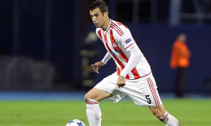 Η Χαλ πάει να “κλέψει” τον Μιλιβόγεβιτς από την Κρίσταλ Πάλας!