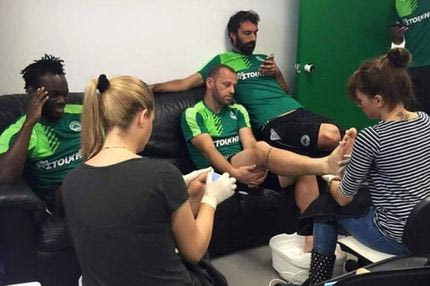 Χαμός στο twitter για το ντέρμπι: Τρολάρισμα σε Αλαφούζο Αναστασίου και Εσιέν