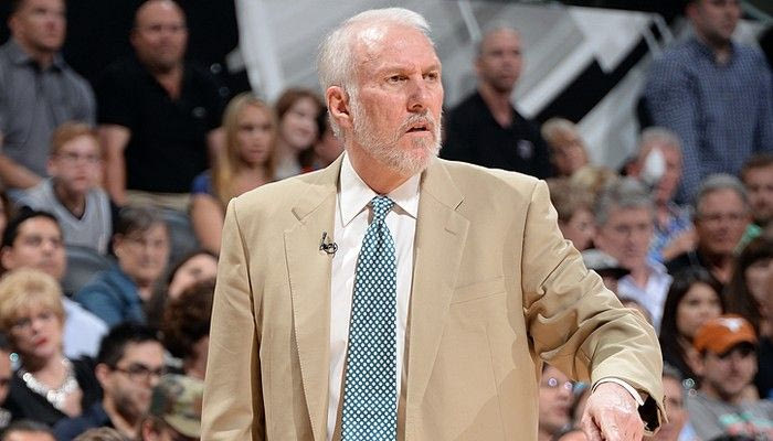 Ξέσπασπα Πόποβιτς: “Ρατσιστής, ξενόφοβος και επικίνδυνος ο Τραμπ”