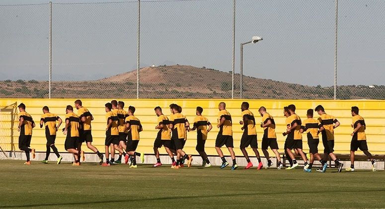 Θεραπεία ο Αραβίδης, κάκωση ο Ανάκογλου