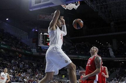 Ξύπνησε το θηρίο της Ρεάλ, η Εφές “σκότωσε” τη Μιλάνο από το τρίποντο, διπλό της Μάλαγα στο Τελ Αβίβ