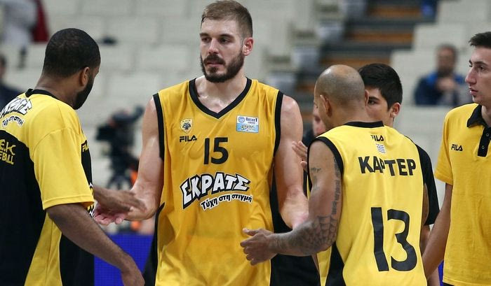 Χωρίς Σαρικόπουλο με Κόροιβο