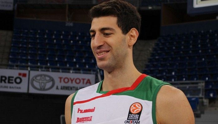 Δεν προλαβαίνει Ολυμπιακό ο Σενγκέλια