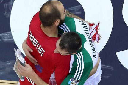 Η “ζεστή” αγκαλιά των Σπανούλη-Διαμαντίδη