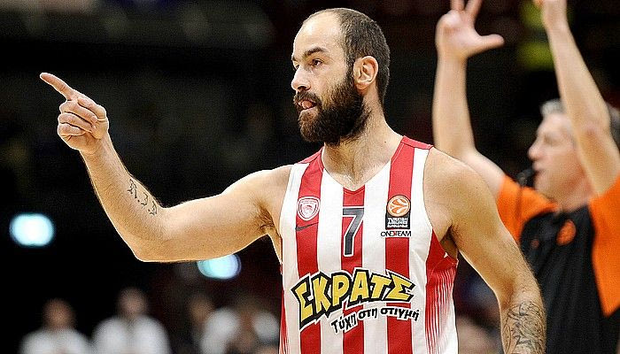 Άλλαξε πουκάμισο, πάει για το κοστούμι ο Ολυμπιακός!