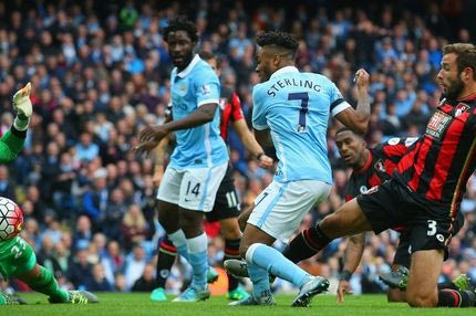 9η αγ.: Χατ τρικ ο Στέρλινγκ, νίκες Τσέλσι, Γιουνάιτεντ