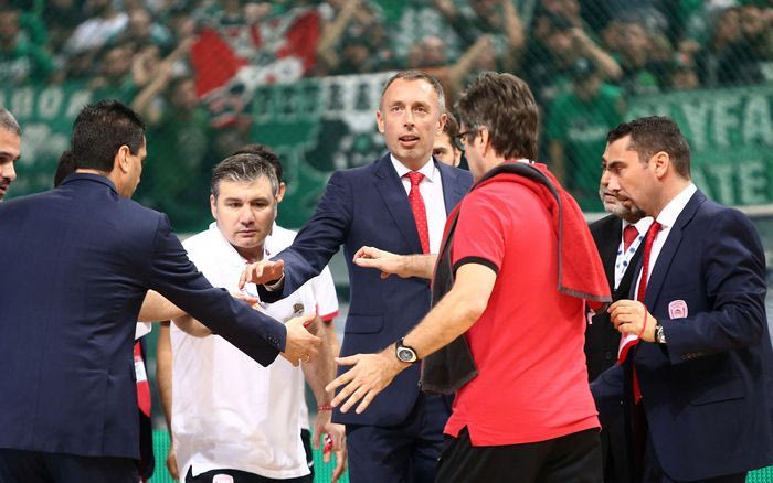 Τόμιτς για το επεισόδιο: “Με εξύβρισαν στα σέρβικα, απαράδεκτοι Τζόρτζεβιτς και Καλάθης”