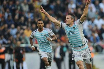 Ο Φαν Πέρσι έσωσε με γκολάρα τη Φενέρμπαχτσε