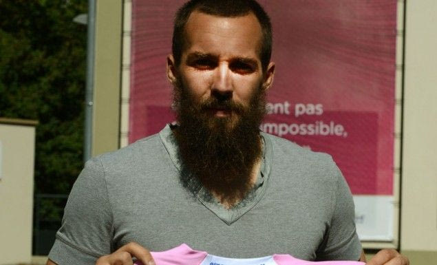 “Έφυγα από τη Εβιάν γιατί με θεωρούσαν τζιχαντιστή”