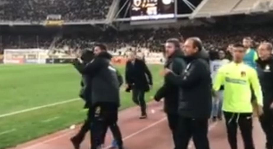 VIDEO: Οι πανηγυρισμοί της ΑΕΚ στον πάγκο