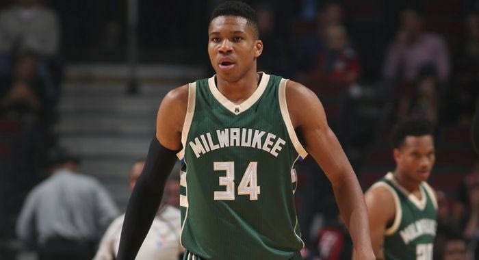 Ο Αντετοκούνμπο οδήγησε τους Μπακς στη νίκη επί των Νετς