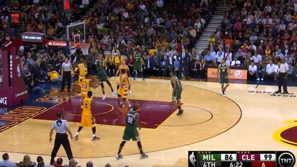 Στην κορυφή και διπλός στο Top-5 ο Αντετοκούνμπο