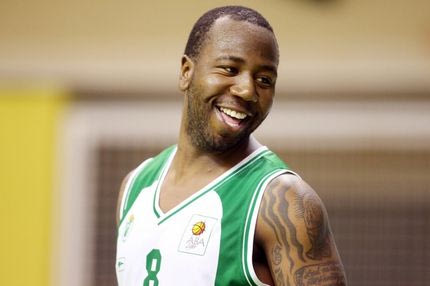 Ανακοίνωσε Άρμστεντ η ΑΕΚ