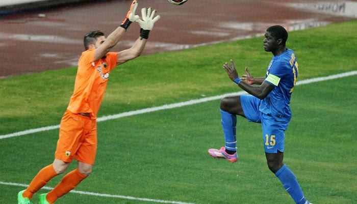 Αποχώρησε τραυματίας ο Μπαρόχα