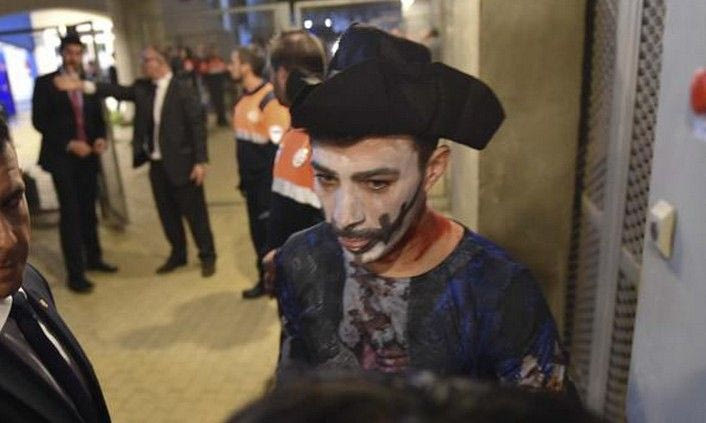 VIDEO: Οι μασκαρεμένοι “μπλαουγκράνα”