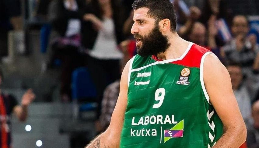 Αντίπαλοι Ολυμπιακού: Ο Μπουρούσης νίκησε τον Κατσικάρη