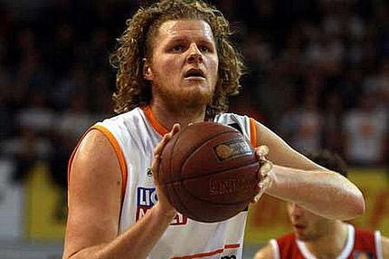 VIDEO: Ανεπανάληπτη ντρίπλα από τον Τζον Μπράιαντ