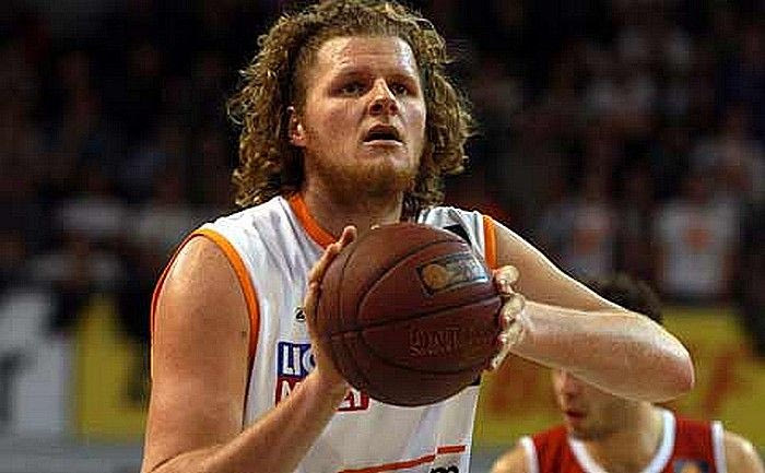 VIDEO: Ανεπανάληπτη ντρίπλα από τον Τζον Μπράιαντ