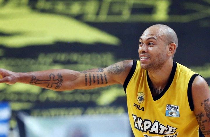 VIDEO: Το τρομερό κόψιμο του Κάρτερ